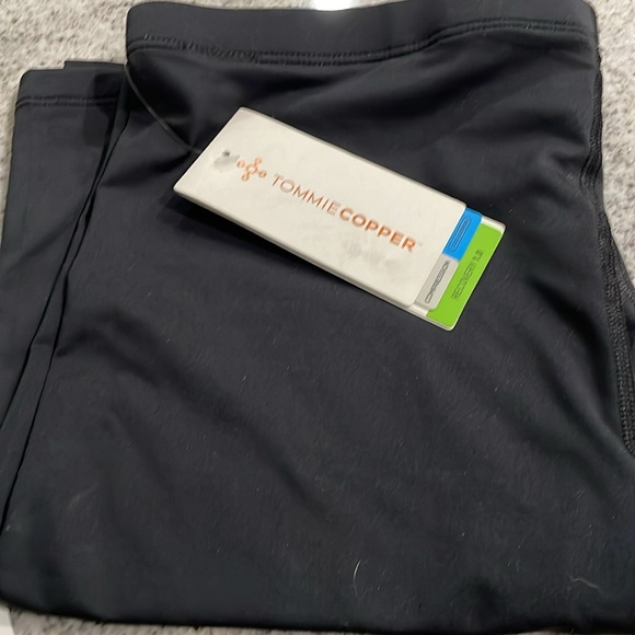 Yoga/Pilates clothing - Picture 3 of 9